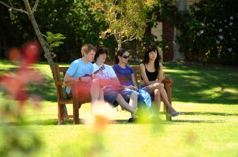 St Thomas More College - Education QLD 1