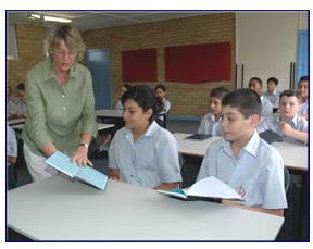 Trinity Catholic College (Auburn/Regents Park) - Education QLD 3