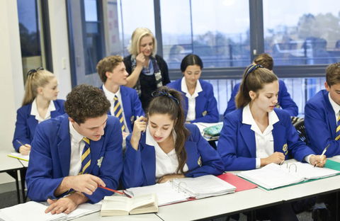 St Luke's Grammar School - Education QLD 8
