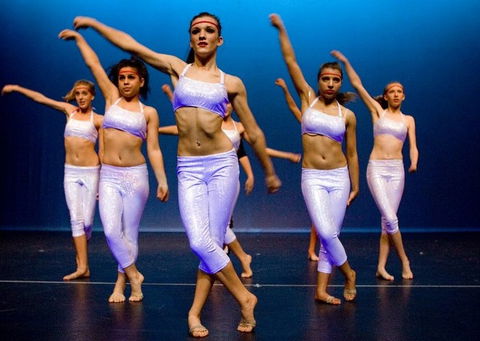 Centrestage Performing Arts School - Education QLD 1