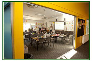 St John Vianneys Primary School - Education QLD 2