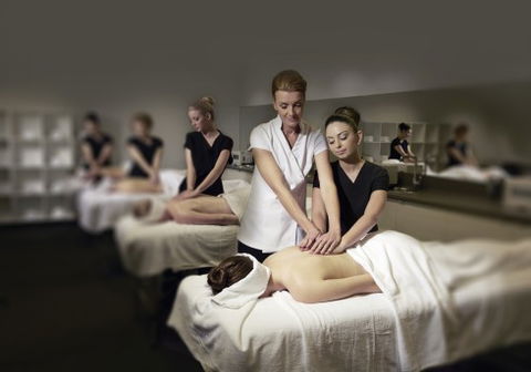 The French Beauty Academy - Education QLD 1