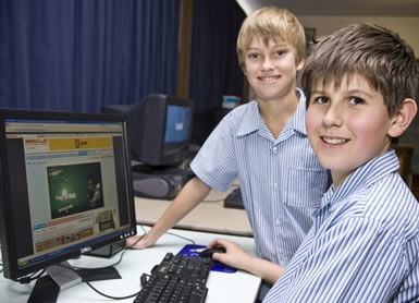 Queen Of Apostles School - Education QLD 2