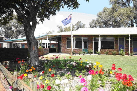 Hawker Park Primary School - Education QLD 1