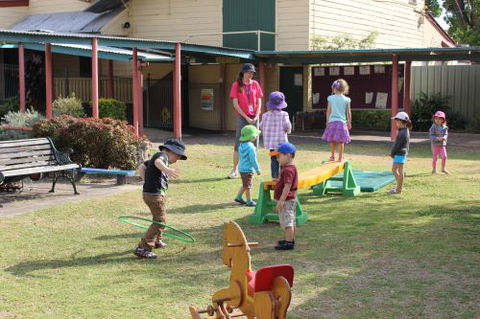 New School Of Arts Neighbourhood House Inc. Neighbourhood Centre, Childcare & OOSH Services - Education QLD 2