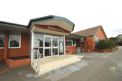 Our Lady Help Of Christians Primary School Wendouree - Education QLD 2