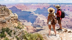 Hikers face urgent Grand Canyon heat warning after teen's death on popular trail Education QLD