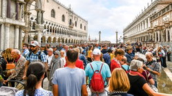 US warns Americans to stay vigilant as terror risk looms at major vacation hot spot Education QLD
